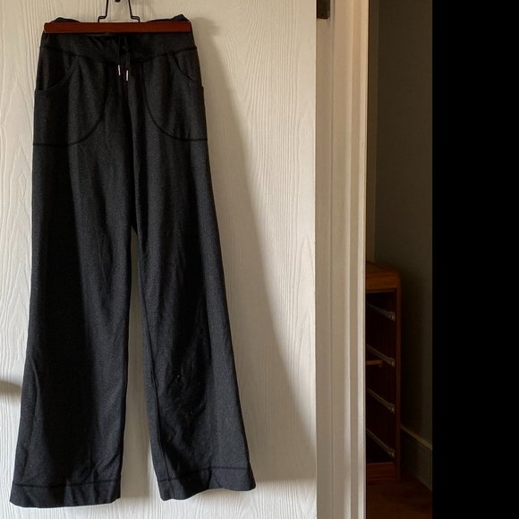 Lululemon Still Pants Deep Coal - Picture 2 of 5